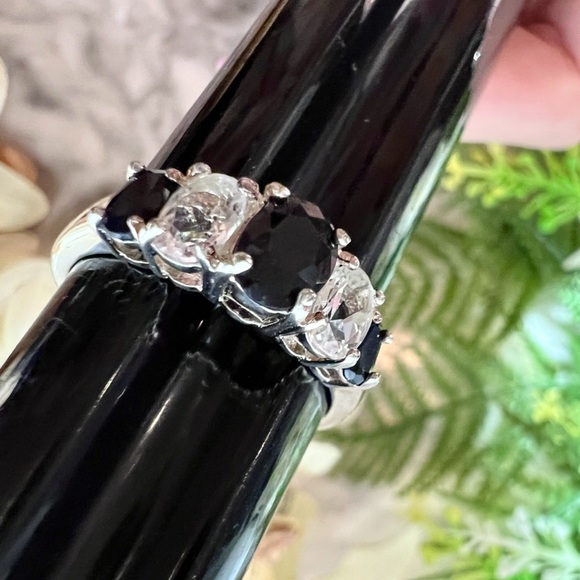 Vintage Genuine Sapphire Ring Solid 925 Sterling Silver Oval Cut Blue & White - Picture 7 of 17